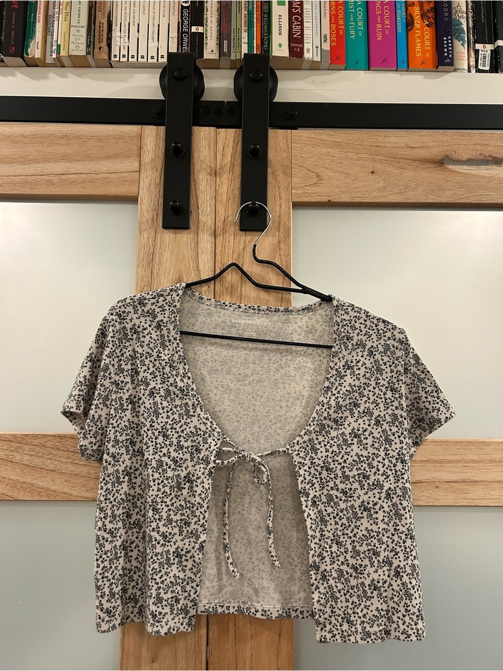 American Eagle cropped tie-front top